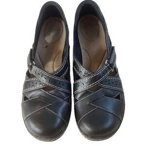Clarks Black Leather Mary Jane Comfort Shoes • Women’s Size 9